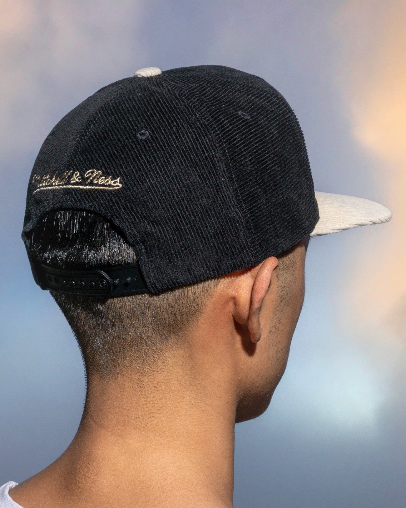 FALKEN X MITCHELL & NESS 40 YEARS ALL DIRECTIONS SNAPBACK — BLACK & CREAM